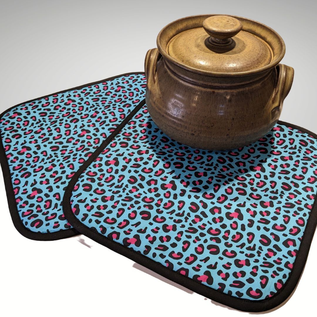 Heat resistant trivets