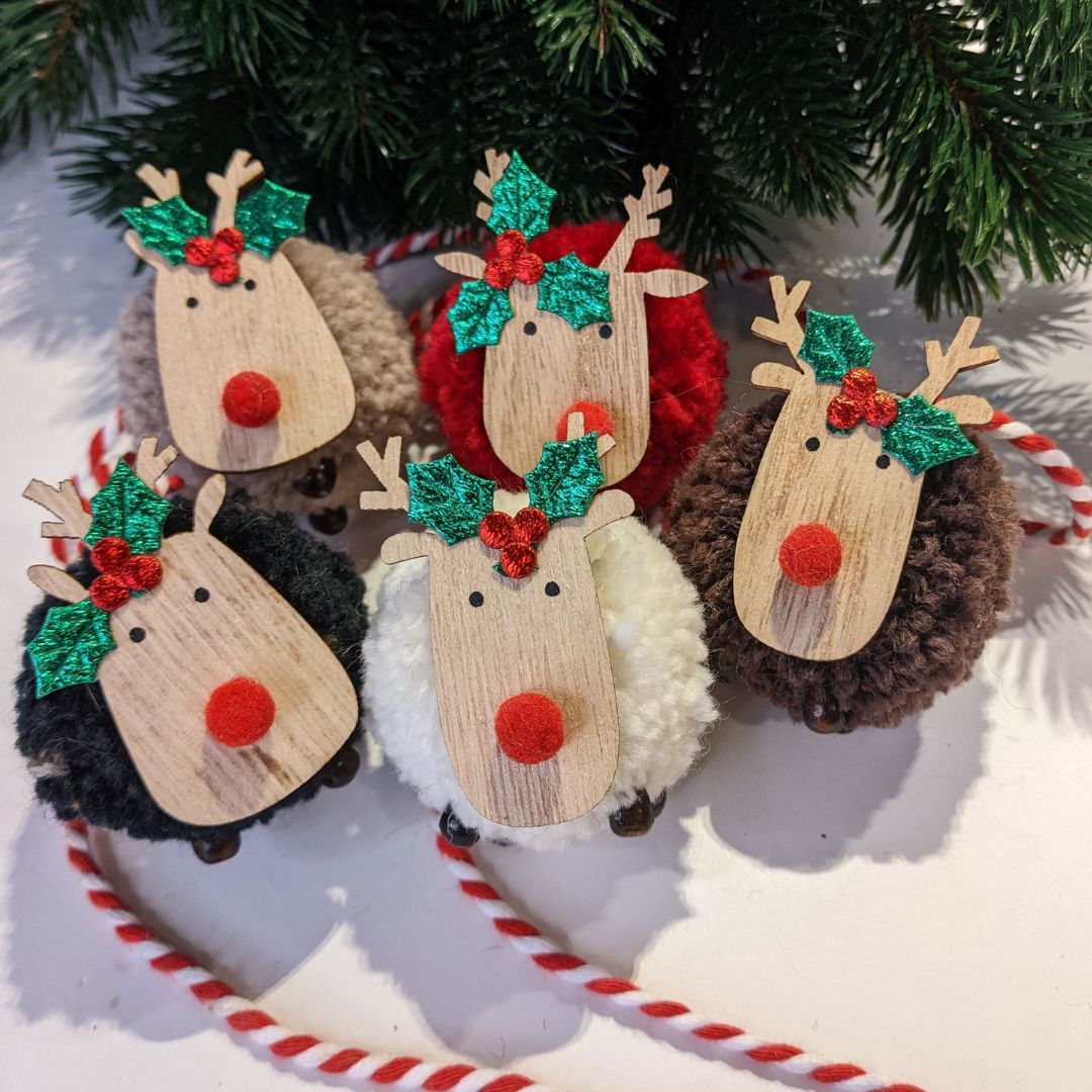 Reindeer pompom garlands