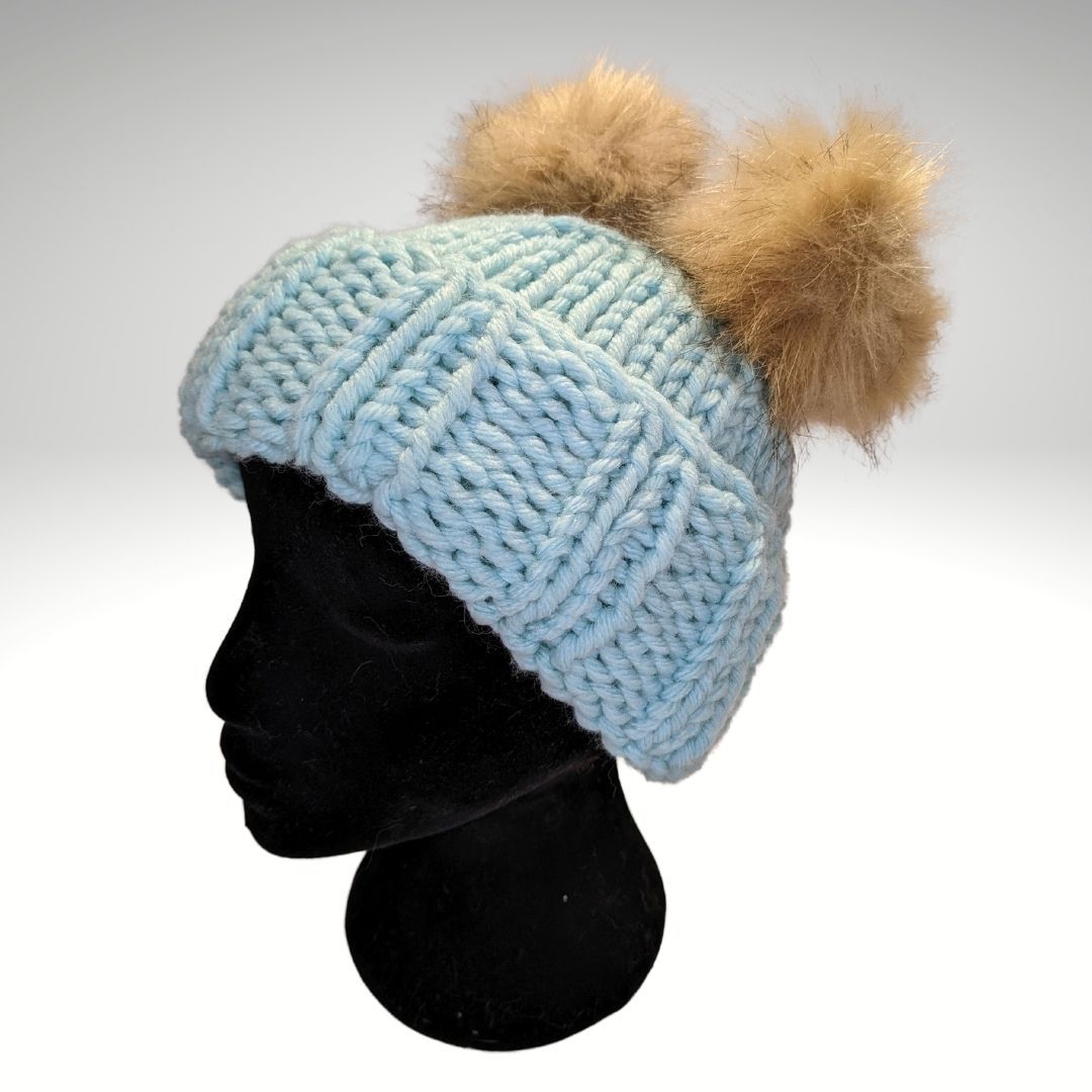 Tweens' beanies with pom pom trim