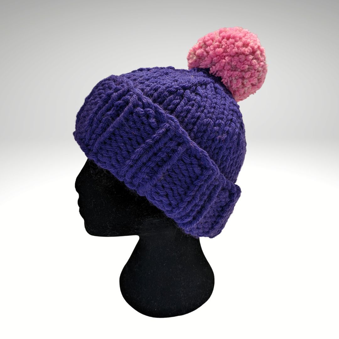 Tweens' beanies with pom pom trim